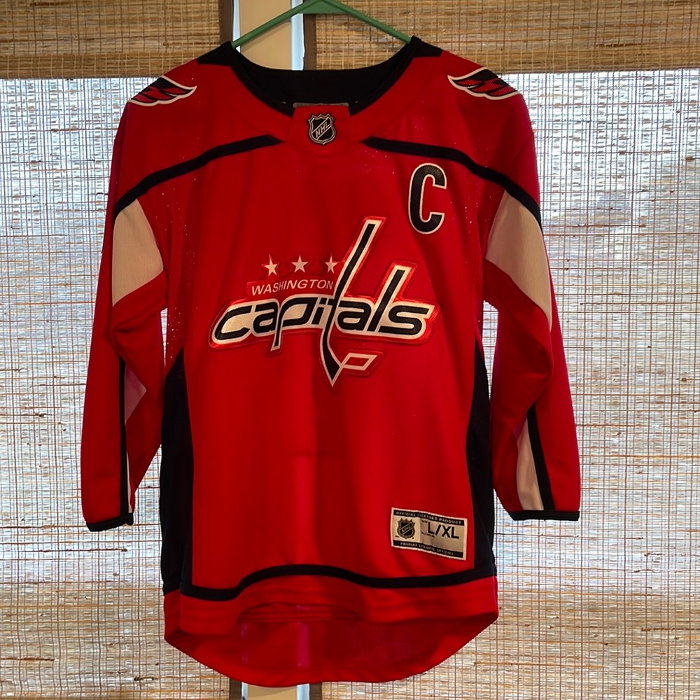 Washington capitals hockey jersey. Ovechkin (8). Red. Youth, see measurements.